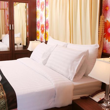Orchid Resort Bangkok Exterior photo