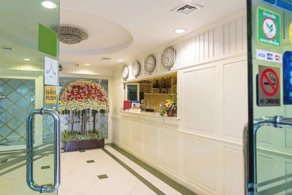 Orchid Resort Bangkok Exterior photo