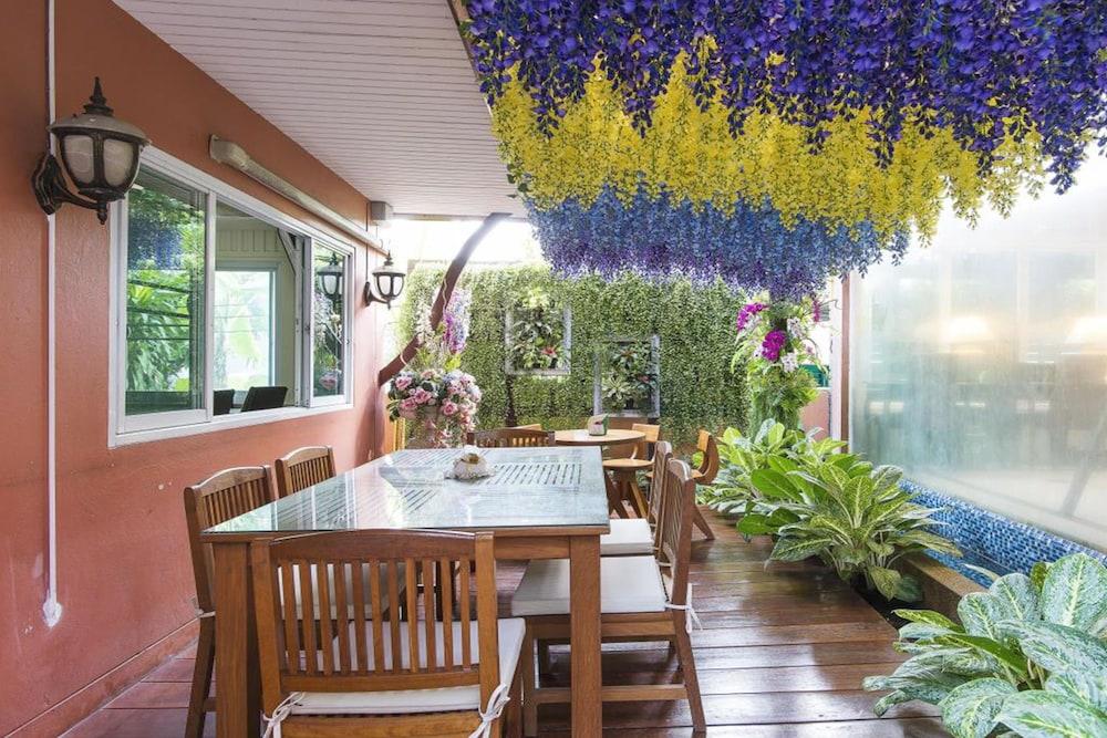 Orchid Resort Bangkok Exterior photo