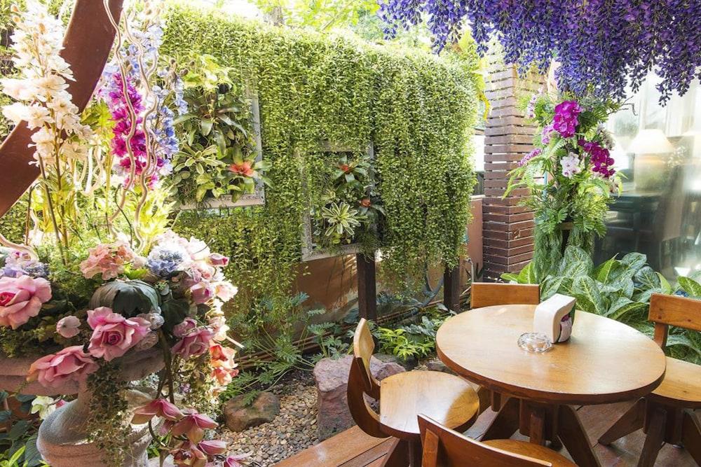 Orchid Resort Bangkok Exterior photo