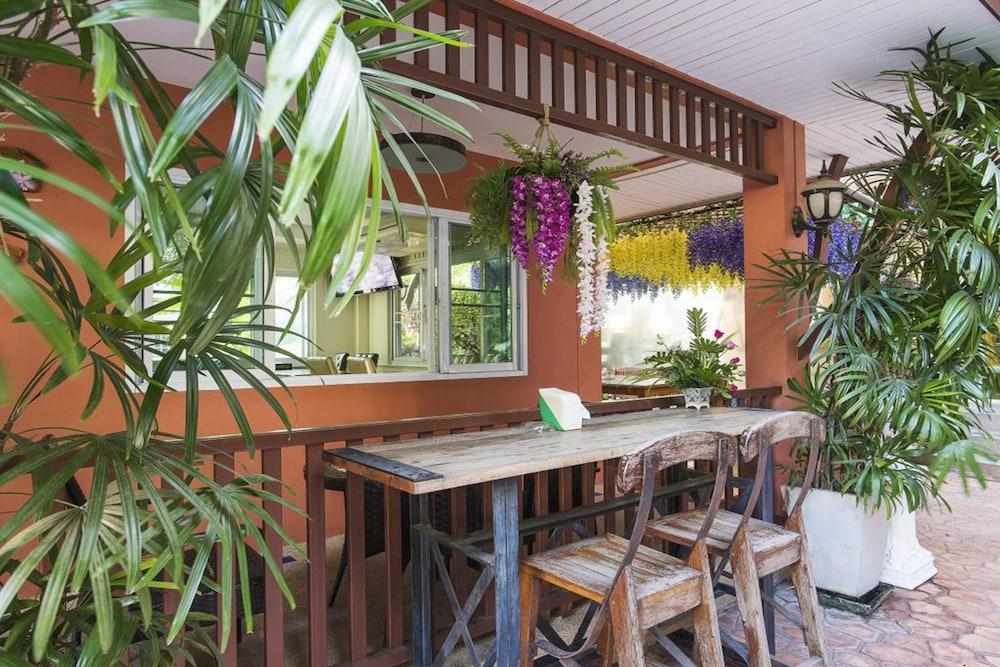Orchid Resort Bangkok Exterior photo
