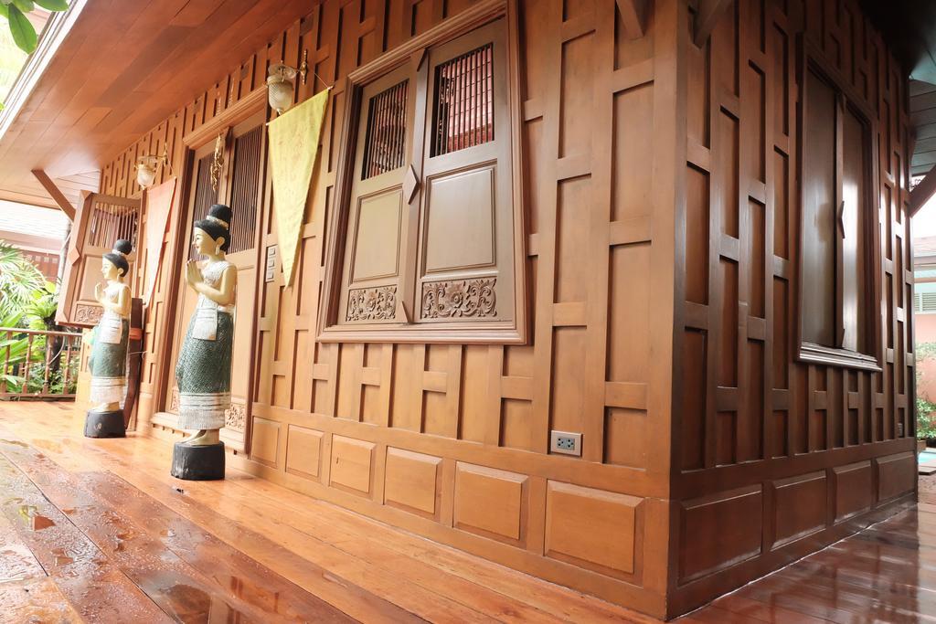 Orchid Resort Bangkok Exterior photo