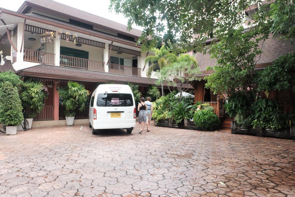 Orchid Resort Bangkok Exterior photo