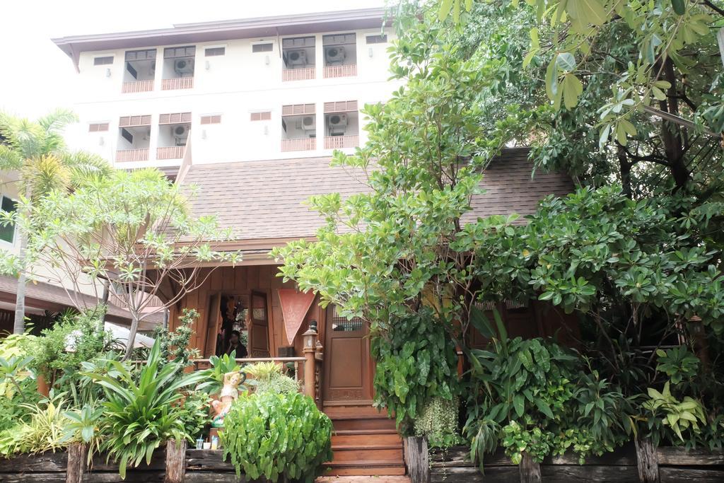 Orchid Resort Bangkok Exterior photo