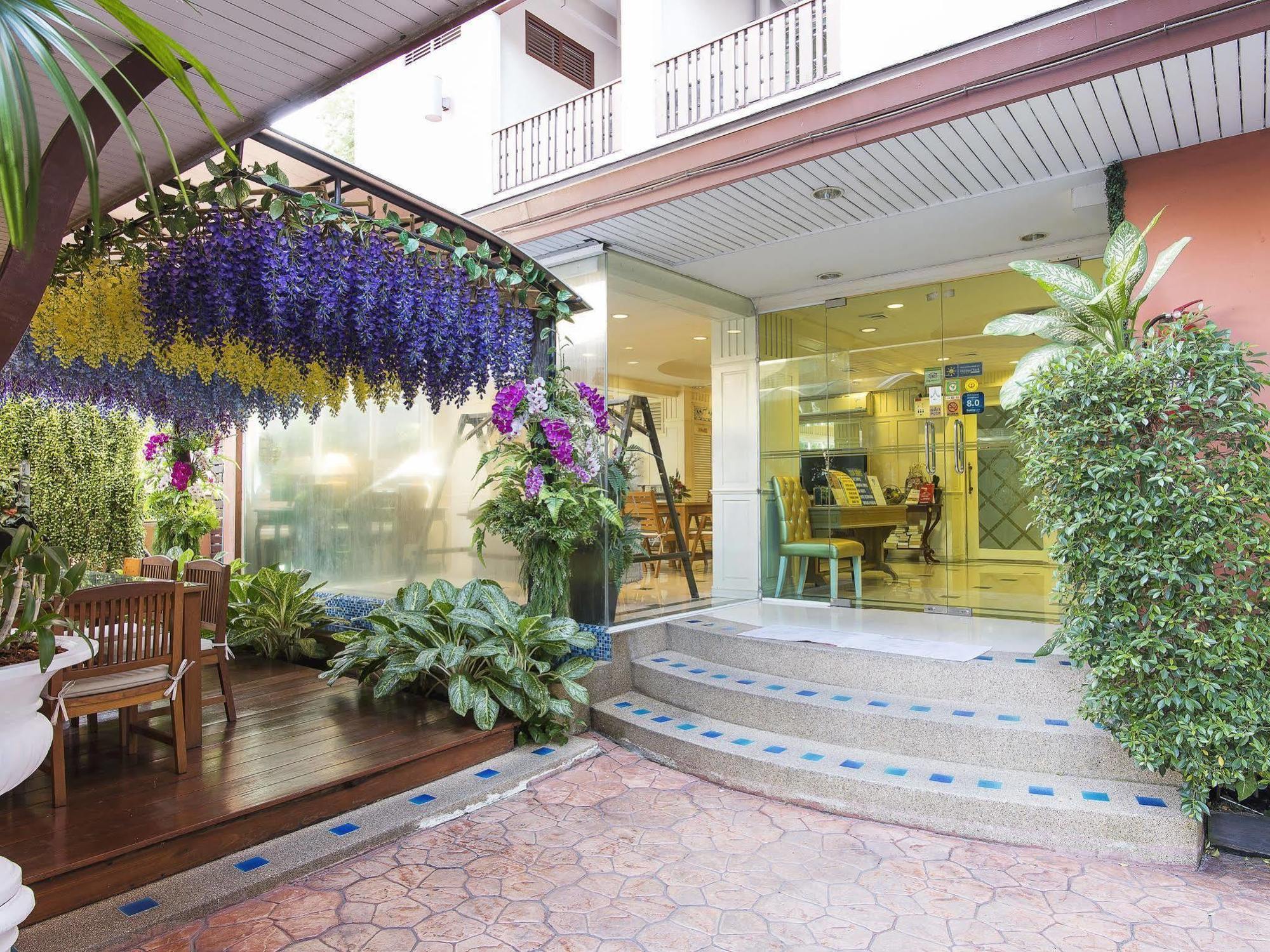 Orchid Resort Bangkok Exterior photo
